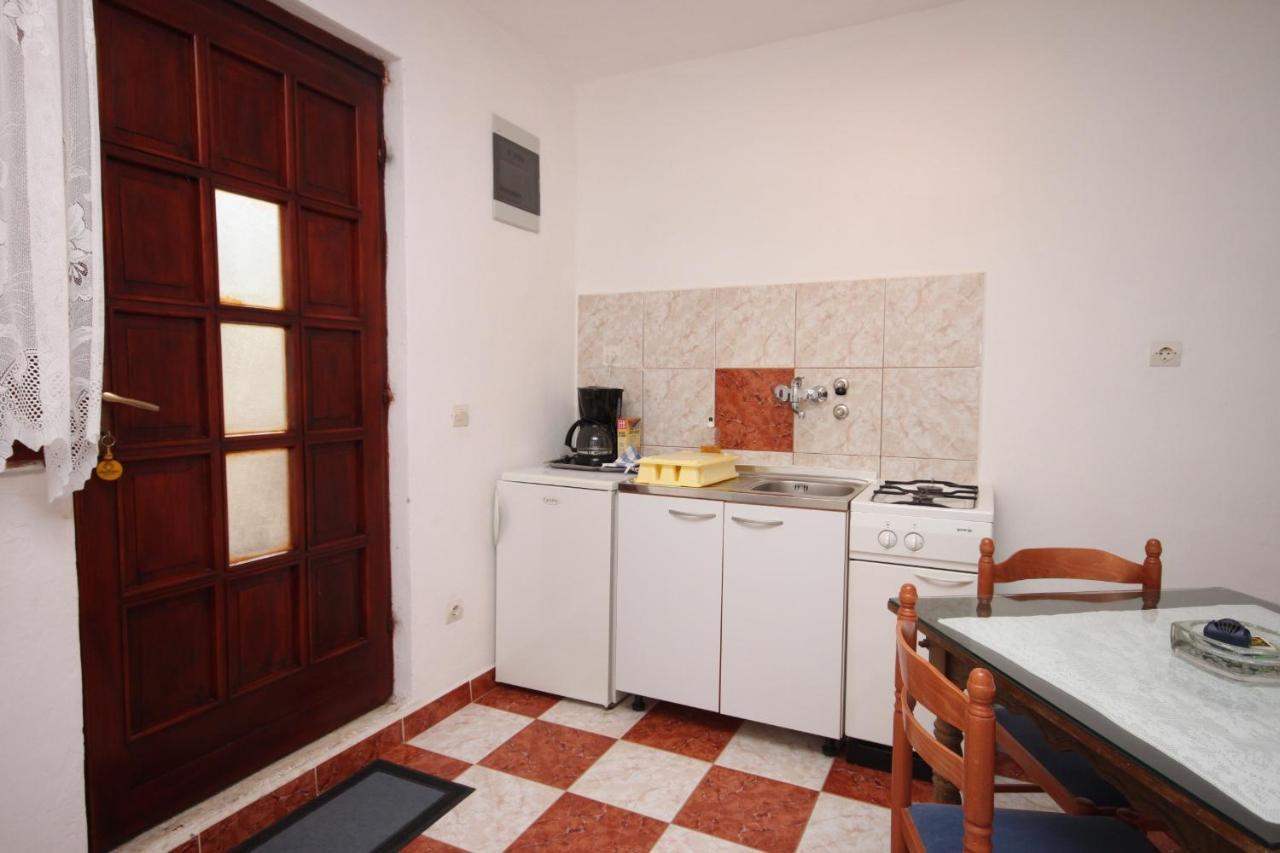 Apartments With A Parking Space Starigrad, Paklenica - 6618 エクステリア 写真