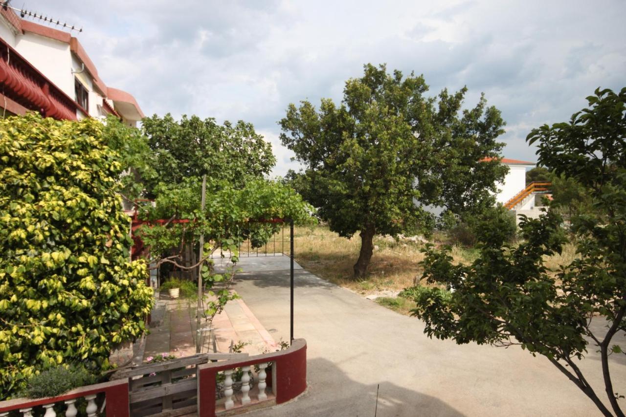 Apartments With A Parking Space Starigrad, Paklenica - 6618 エクステリア 写真