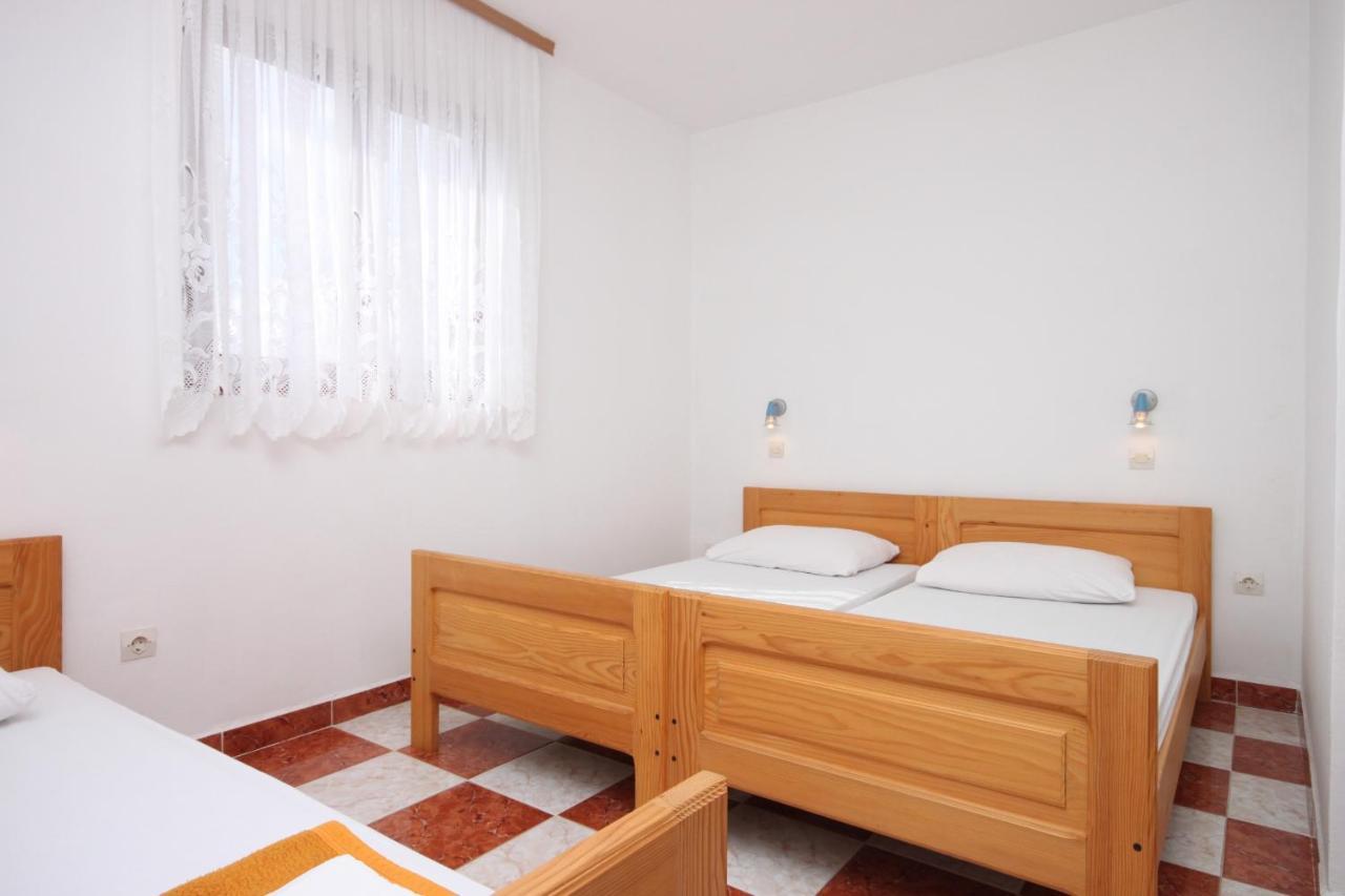 Apartments With A Parking Space Starigrad, Paklenica - 6618 エクステリア 写真